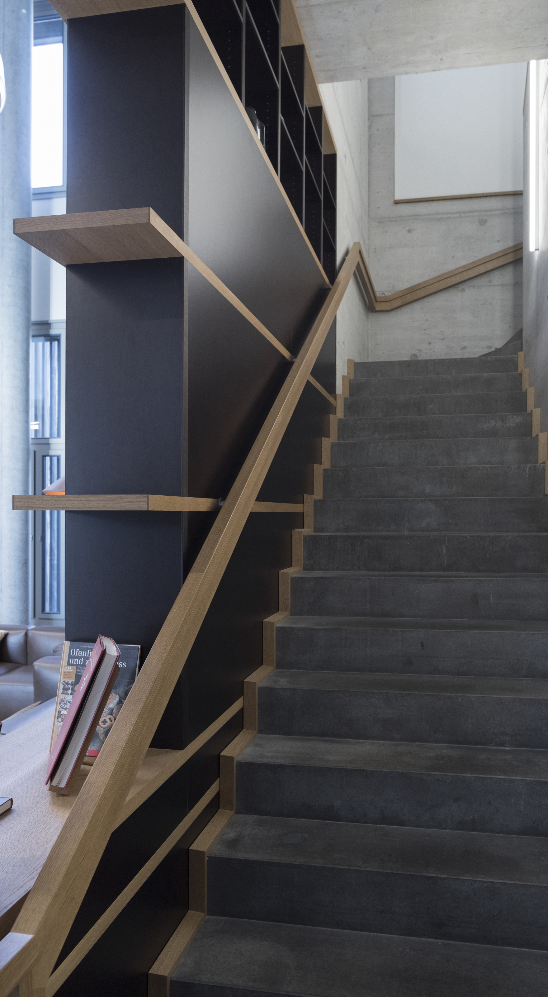 Felchlin Treppenhaus Garderobe 06